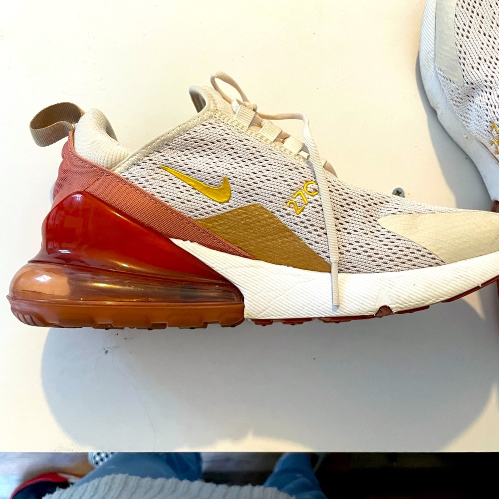 Nike Women’s Air Max 270 Sneakers in Beige, Gold & Red - Picture 1 of 7
